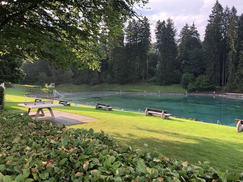 Waldfreibad Gudenhagen, Badespaß im Sauerland, Biggesee